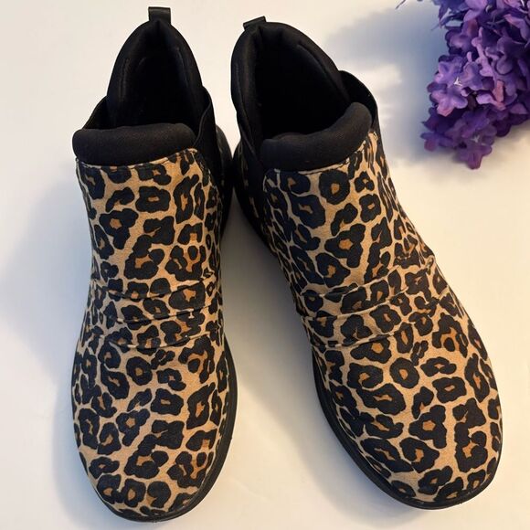 Ryka Leopard Print Women's Ankle Boots - Picture 1 of 7
